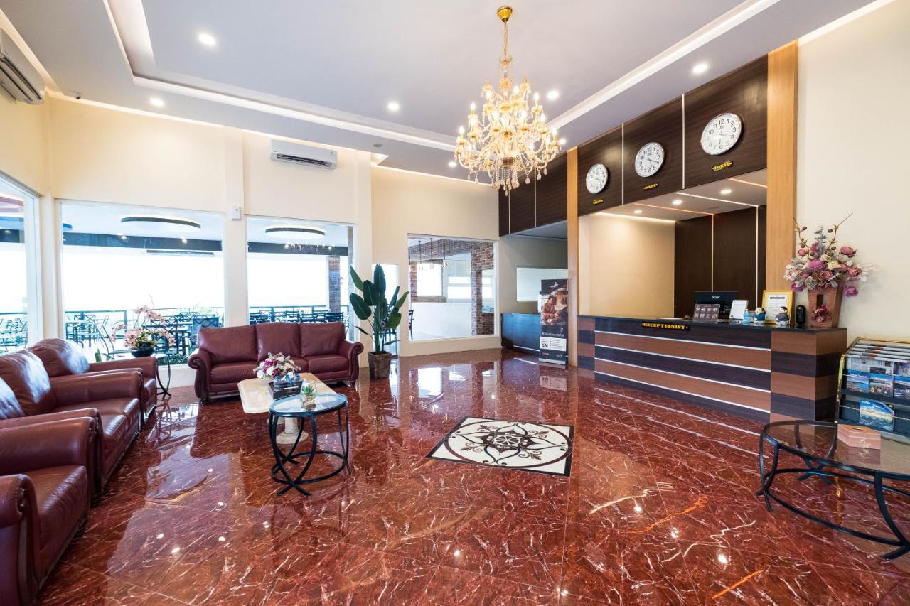 Bukit Indah Doda Hotel & Resorts パル エクステリア 写真