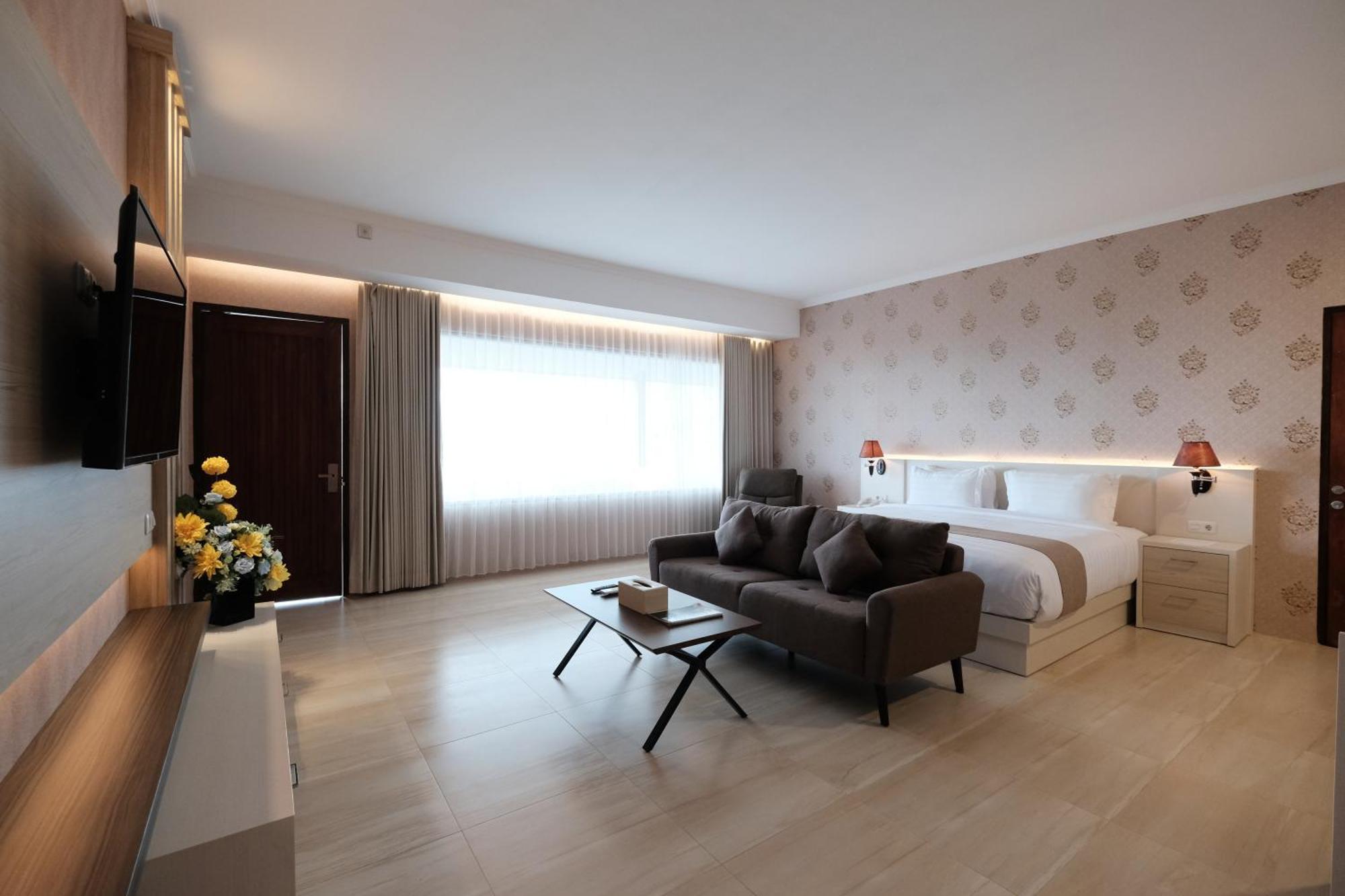Bukit Indah Doda Hotel & Resorts パル エクステリア 写真